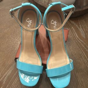 Y Not turquoise heels size 8 1/2